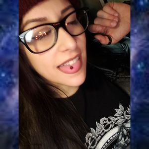 Meet your Posher, Elyse